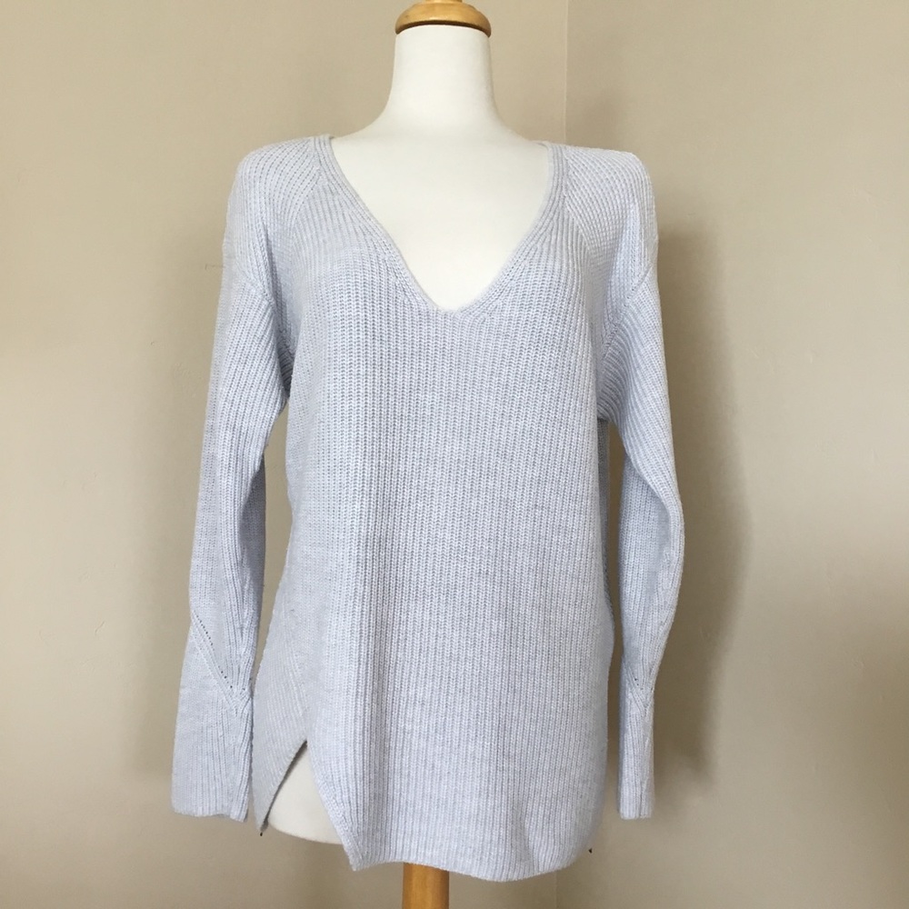 Cabi Sweater V-Neck Style #3531 Gray Size M